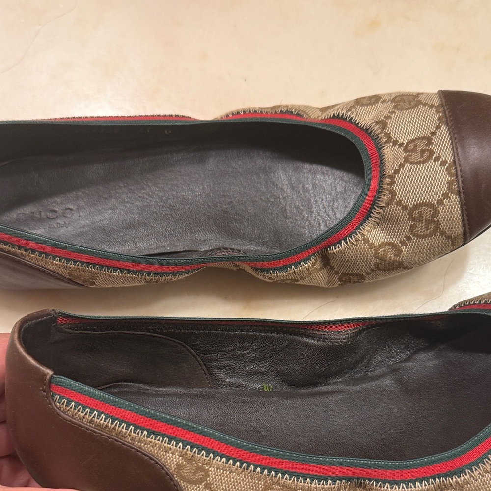 Gucci Women's Beige and Brown Loafers - Picture 9 of 9